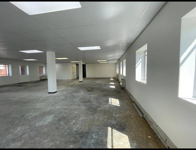 187.60M² OFFICE TO LET IN RIVONIA